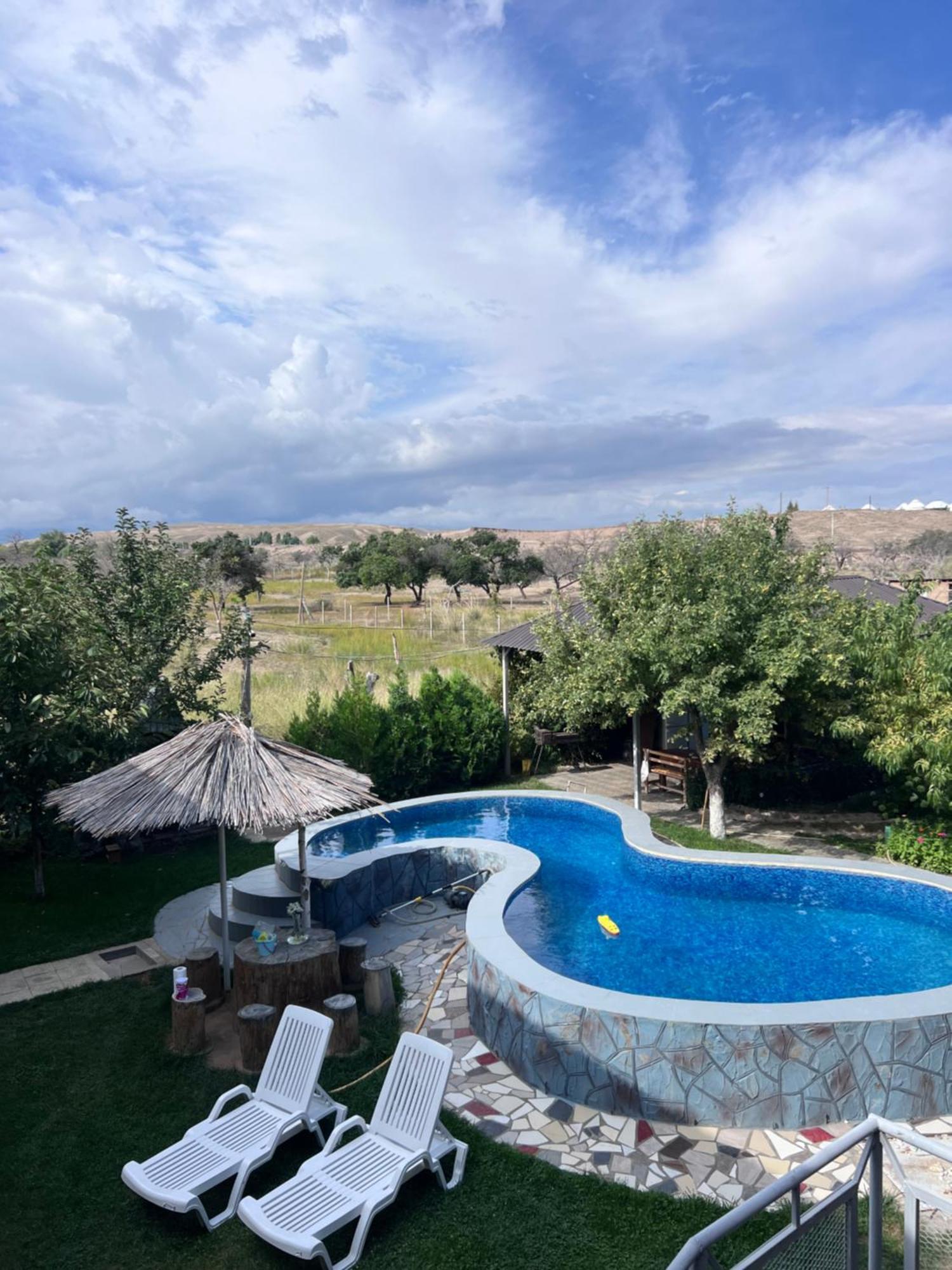 Guest House And Yurt Camp "Aktan" Bokonbayevo Exterior photo